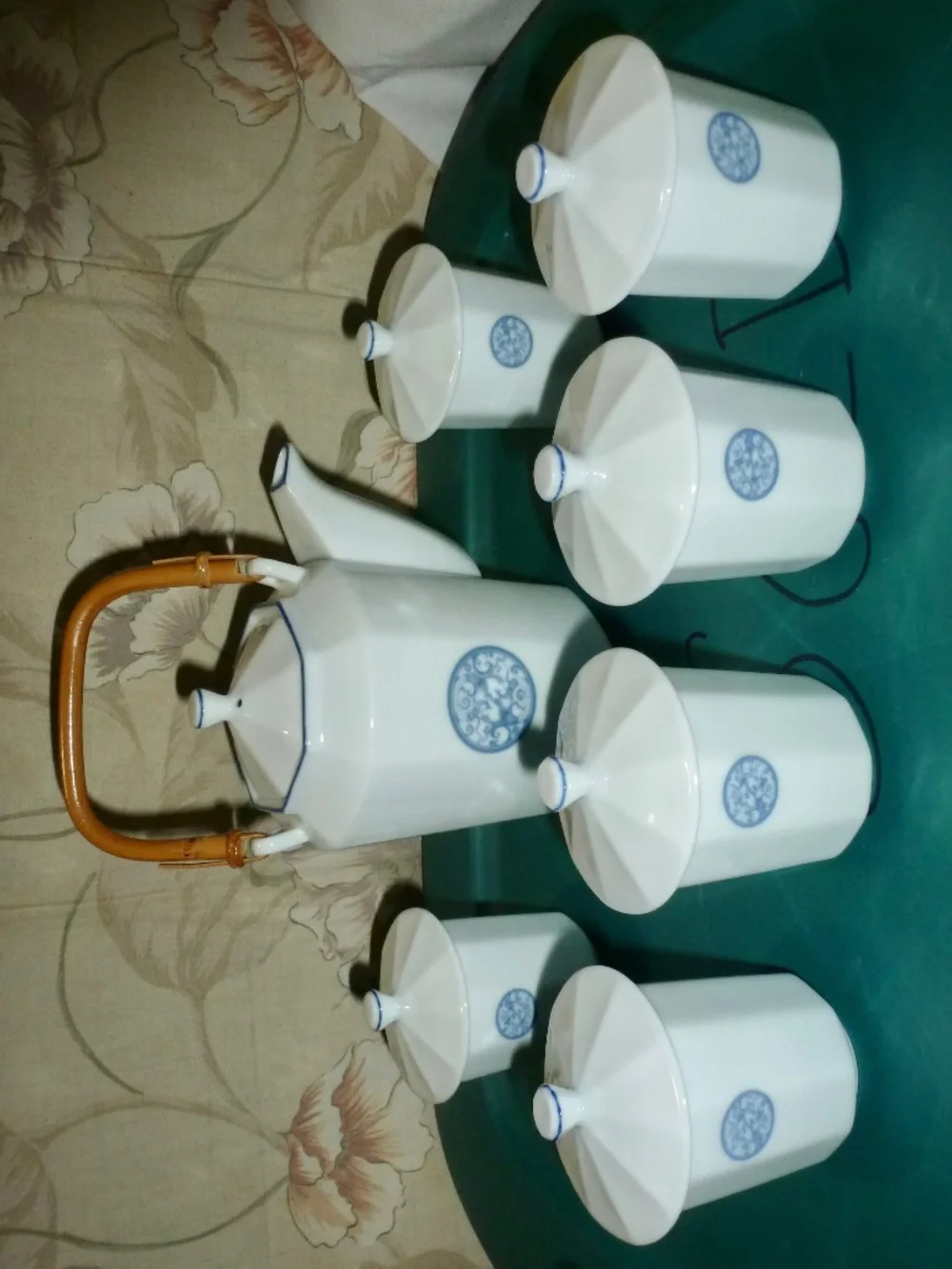 Vintage Blue and White Porcelain Teapot With Six Covered Cups - Taiwan 0517